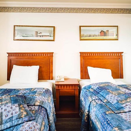 Auberge Harris Saint-Jean-sur-Richelieu Dış mekan fotoğraf