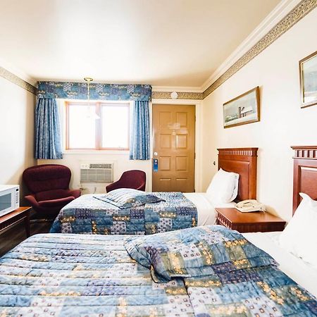 Auberge Harris Saint-Jean-sur-Richelieu Dış mekan fotoğraf