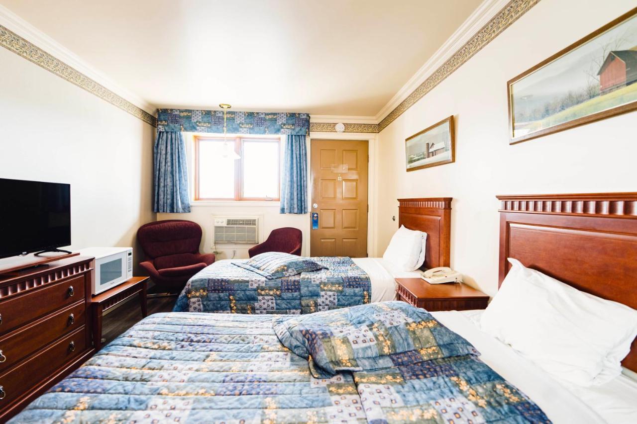 Auberge Harris Saint-Jean-sur-Richelieu Dış mekan fotoğraf