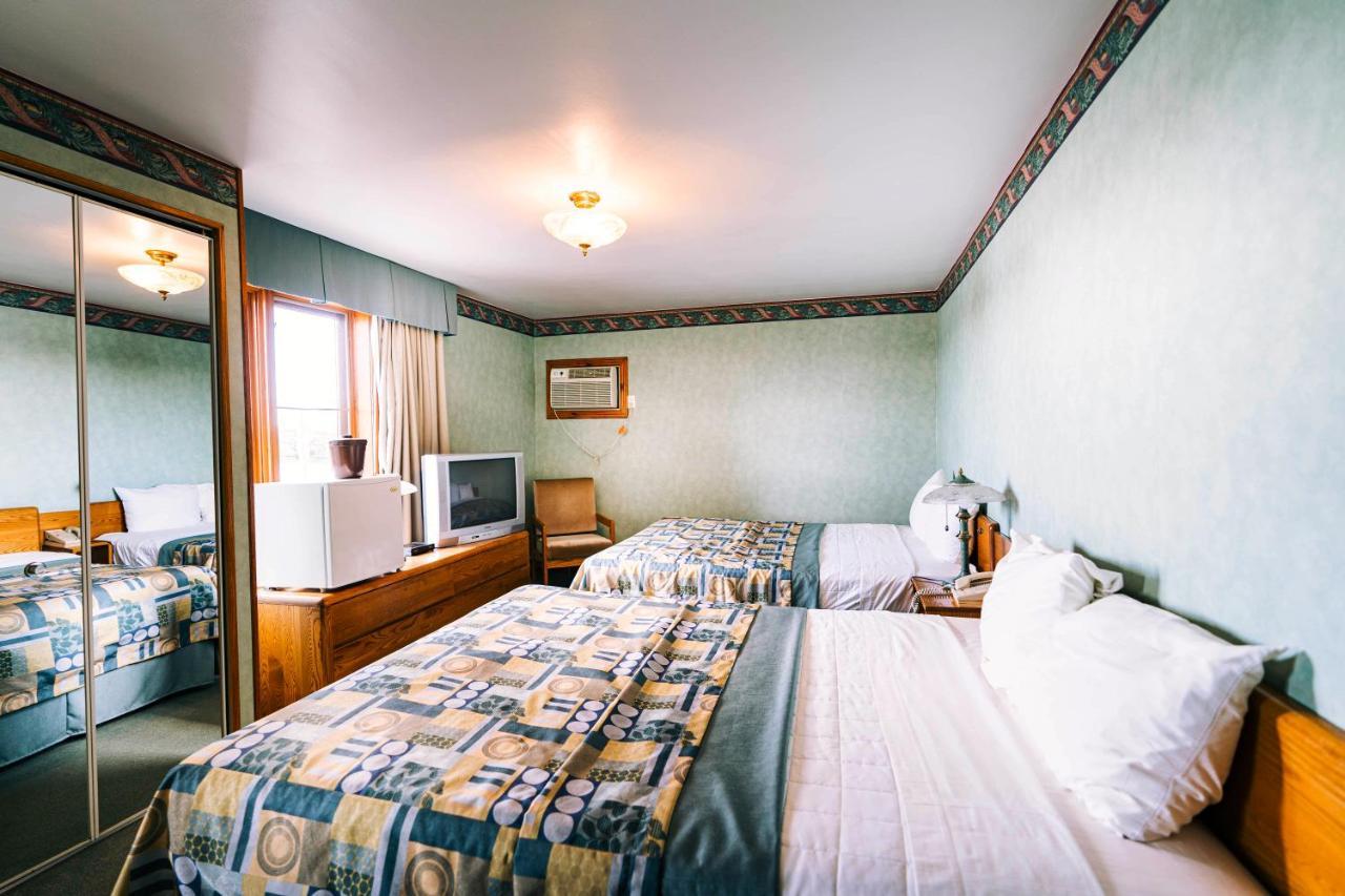 Auberge Harris Saint-Jean-sur-Richelieu Dış mekan fotoğraf