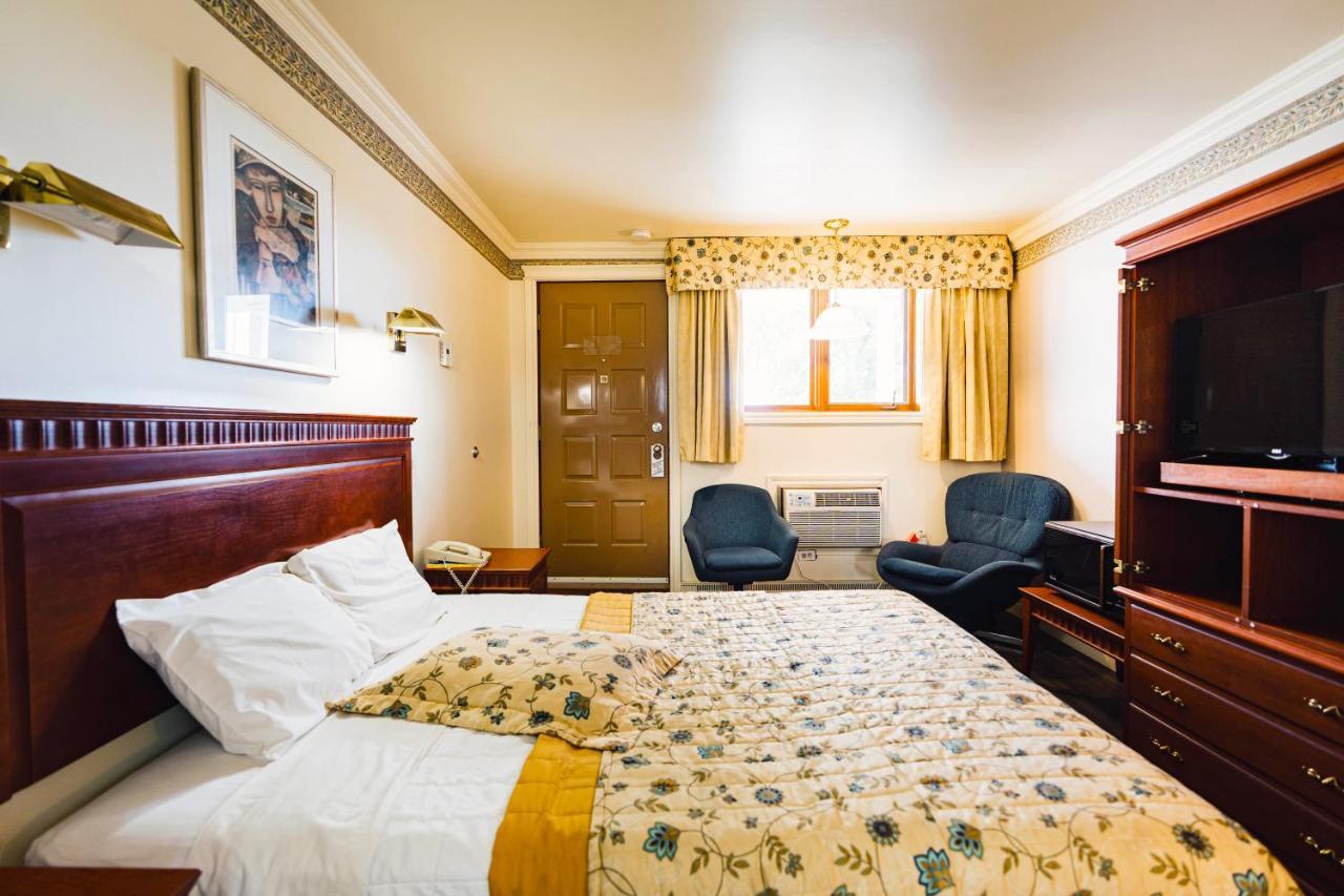 Auberge Harris Saint-Jean-sur-Richelieu Dış mekan fotoğraf