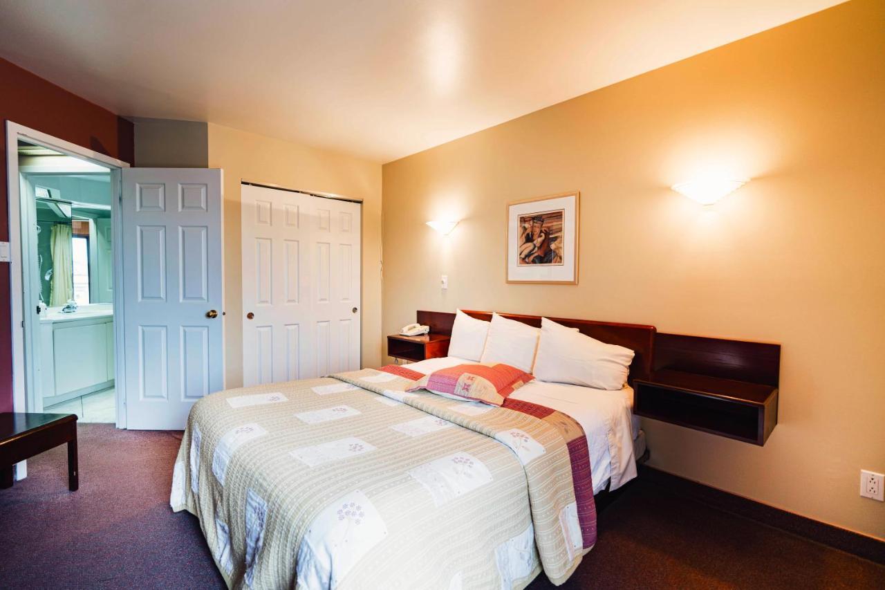 Auberge Harris Saint-Jean-sur-Richelieu Dış mekan fotoğraf