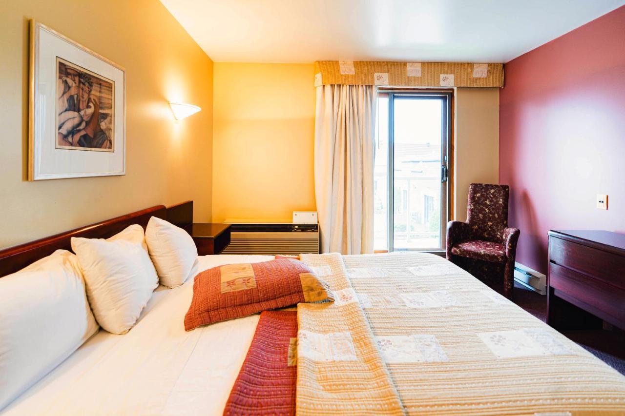 Auberge Harris Saint-Jean-sur-Richelieu Dış mekan fotoğraf