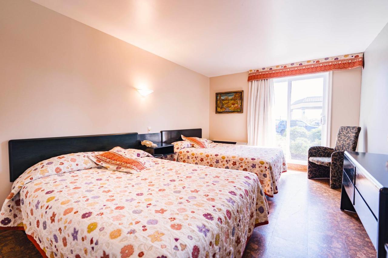 Auberge Harris Saint-Jean-sur-Richelieu Dış mekan fotoğraf