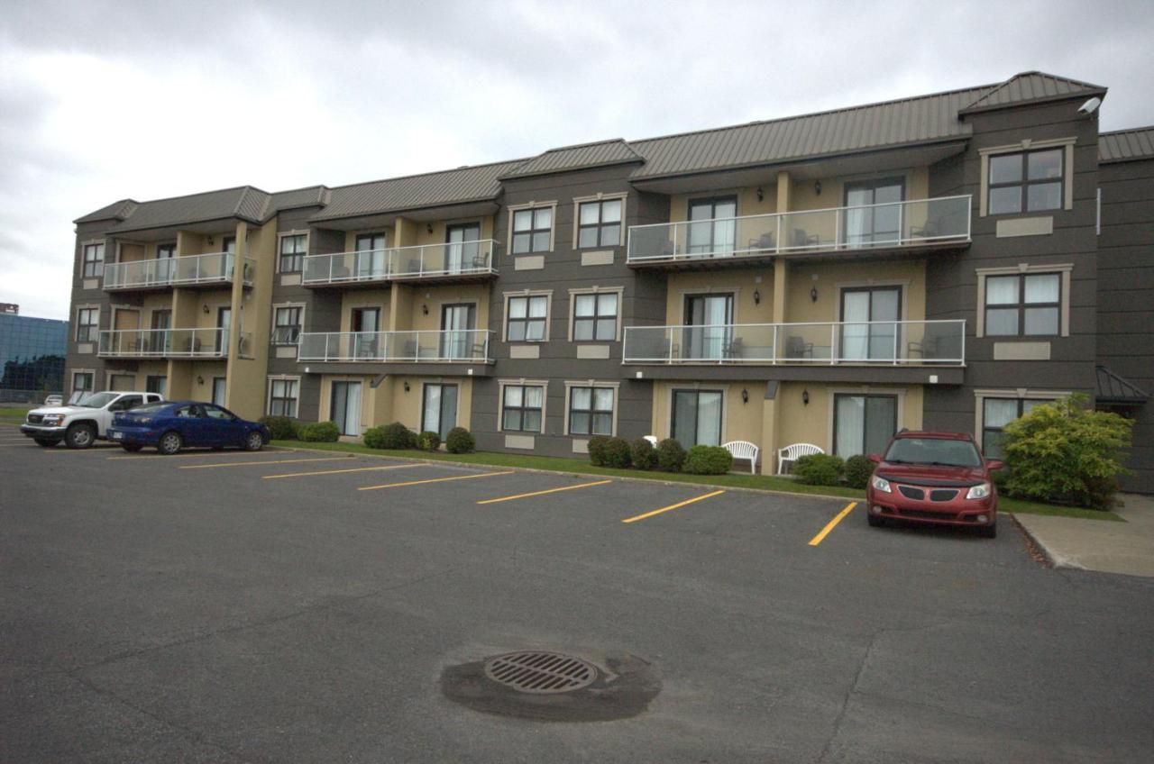 Auberge Harris Saint-Jean-sur-Richelieu Dış mekan fotoğraf